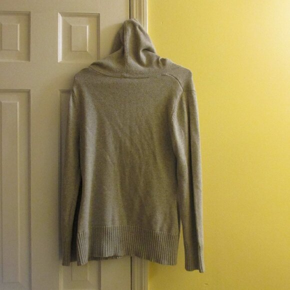 𝅺GITANO SIZE SMALL GRAY HOODED SWEATER - Picture 6 of 6